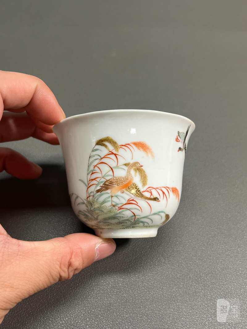 民国“居仁堂制”款粉彩芦雁图诗文杯（一对） - 图3